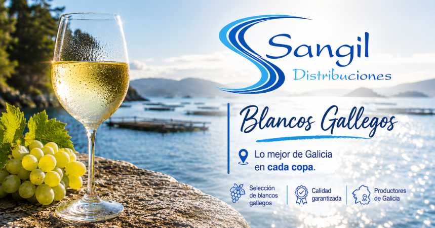 Copas de vino blanco gallego junto a viñedos atlánticos: albariño, godello y treixadura